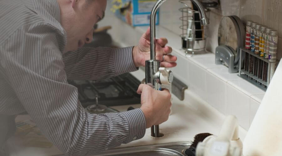 Professional emergency plumbing in Bates City, MO